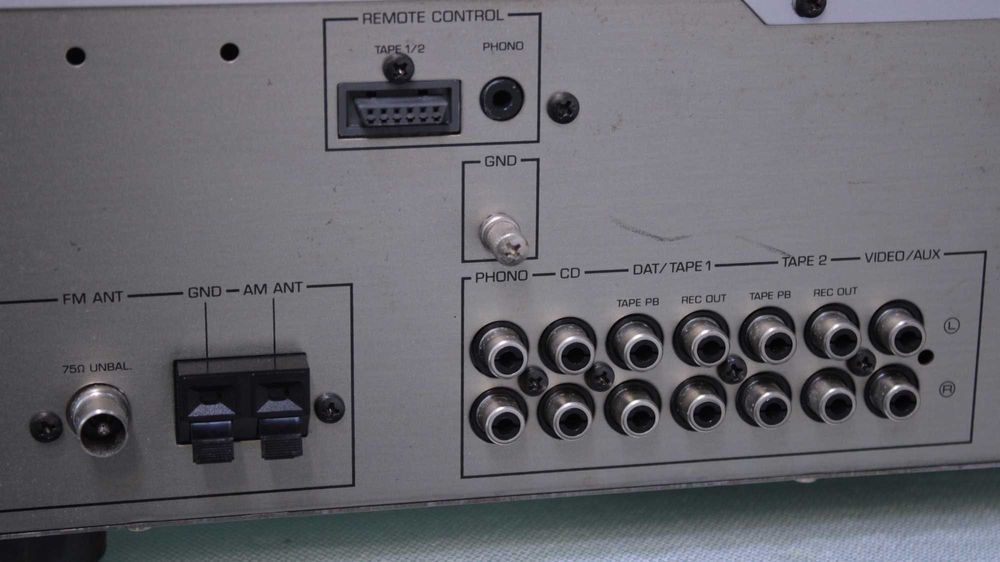 Statie/Tuner Yamaha RX-530 , 2 x 60 W(Japonia).