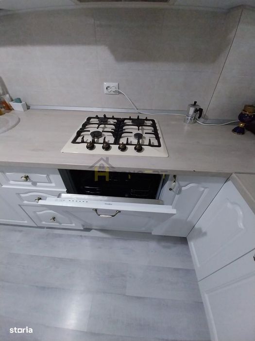 Inchiriere 3 camere mobilat utilat loc parcare str Biruintei