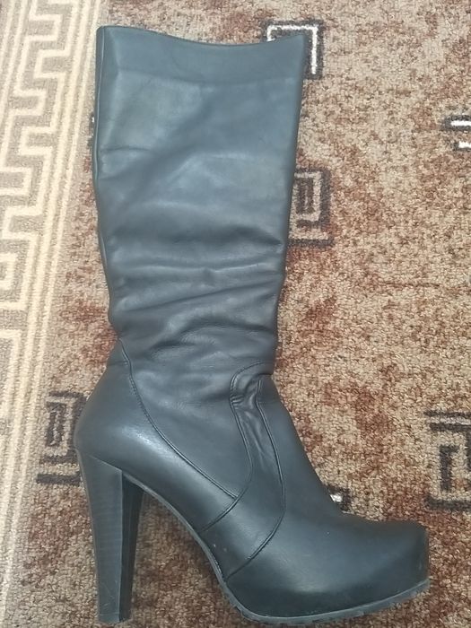 Дамски ботуши от естествена кожа!