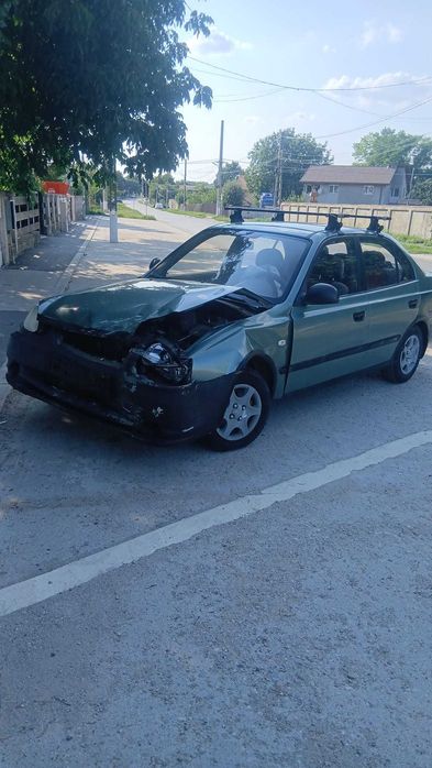 Hyundai accent 1.3 benzina an 2003