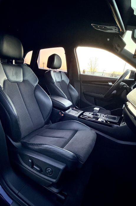 Audi Q5 S-Line 2.0 TDI 190 CP / Quattro / Matrix / Cockpit / Distronic