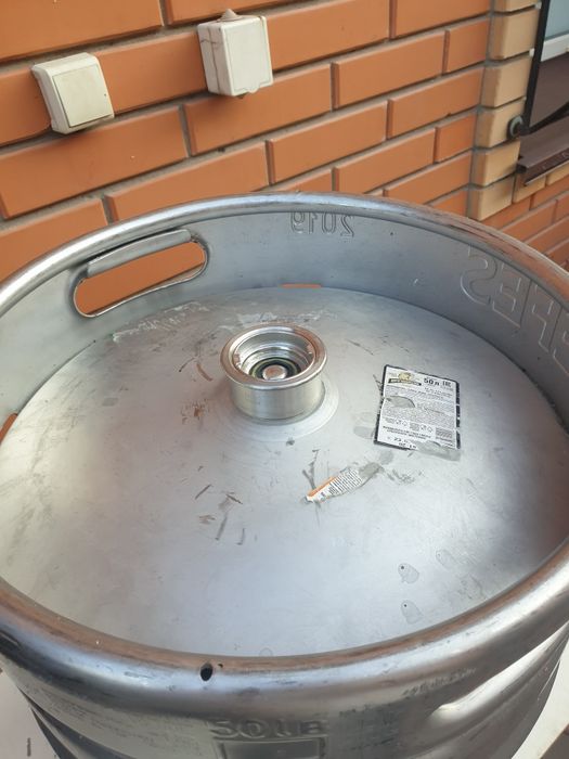 Продам кегу EFES