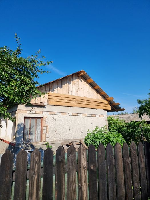 Vând Casa comuna Salciile