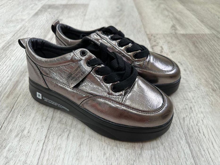 Продается новая обувь