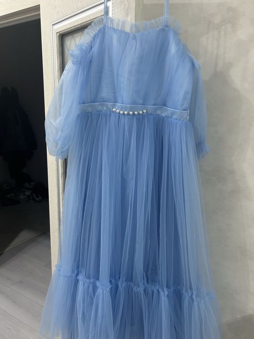 Нарядное вечернее платье