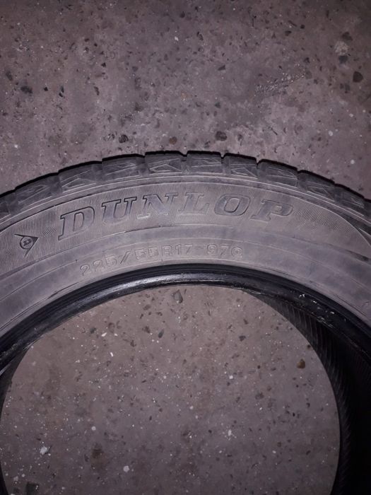 Продам  комплект зимней резины Dunlopp