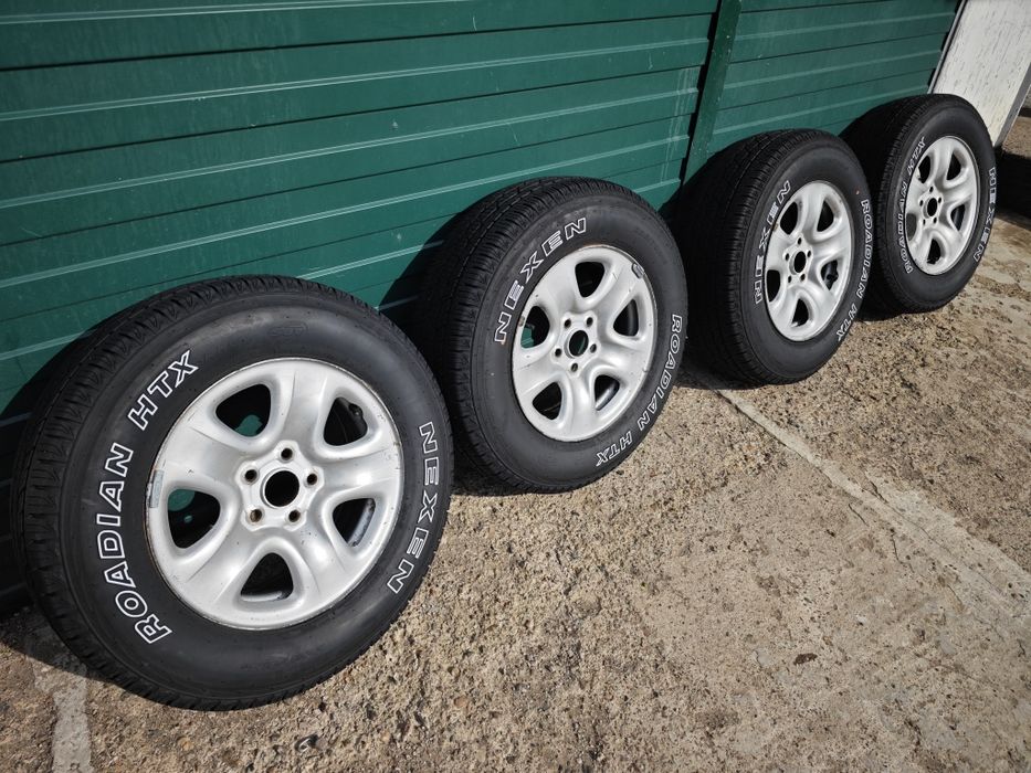 Резина Nexen Roadian R16