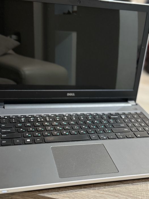 Лаптоп Dell Inspirion, Core i-3