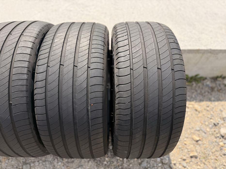 Летни гуми 235/40/18 ДОТ:21 MICHELIN