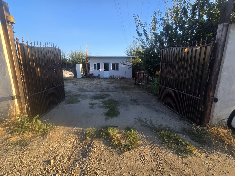 Vand teren 300 mp bariera valcii/ NU se poate face casa pe el