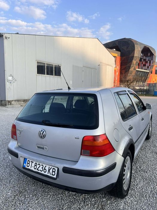 Продавам Volkswagen Golf 4 1.6