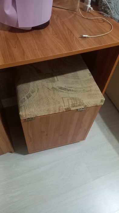 Продам тумба с зеркалом 10000 т.