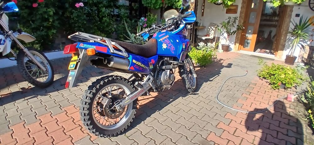 Vand suzuki dr.650.