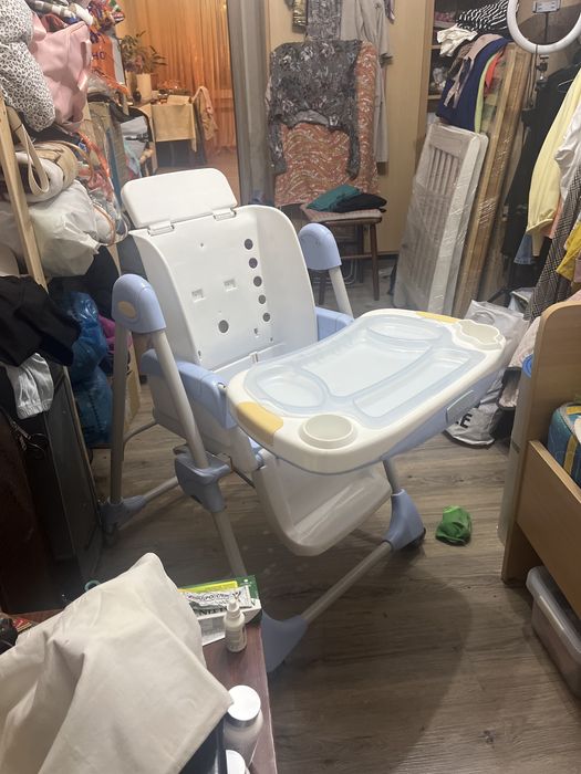 Продам детский столик