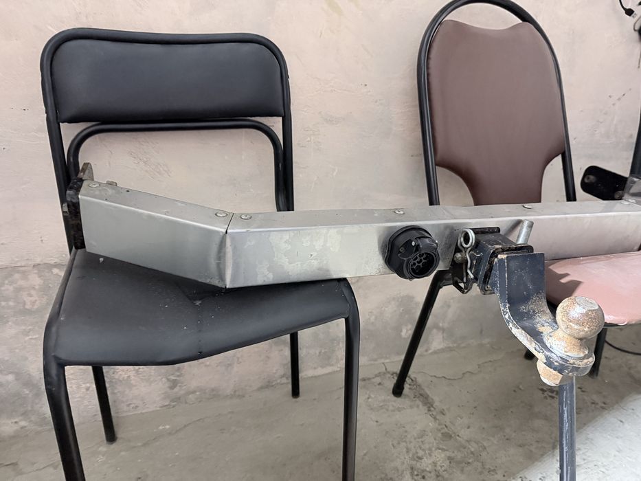 Фаркоп на toyota hilux