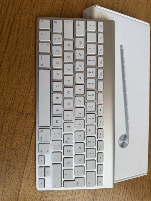 Tastatura  APPLE.  A1314