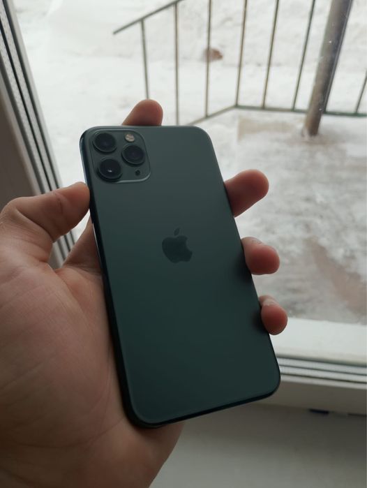 Продам айфон 11 про