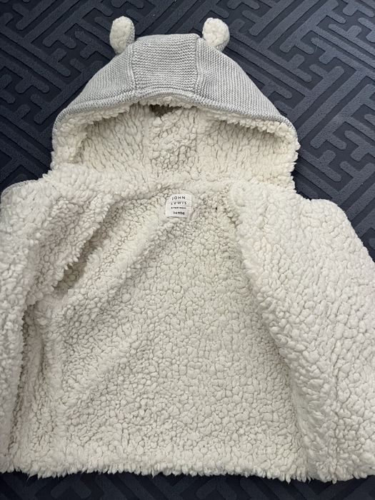 Топла бебешка жилетка