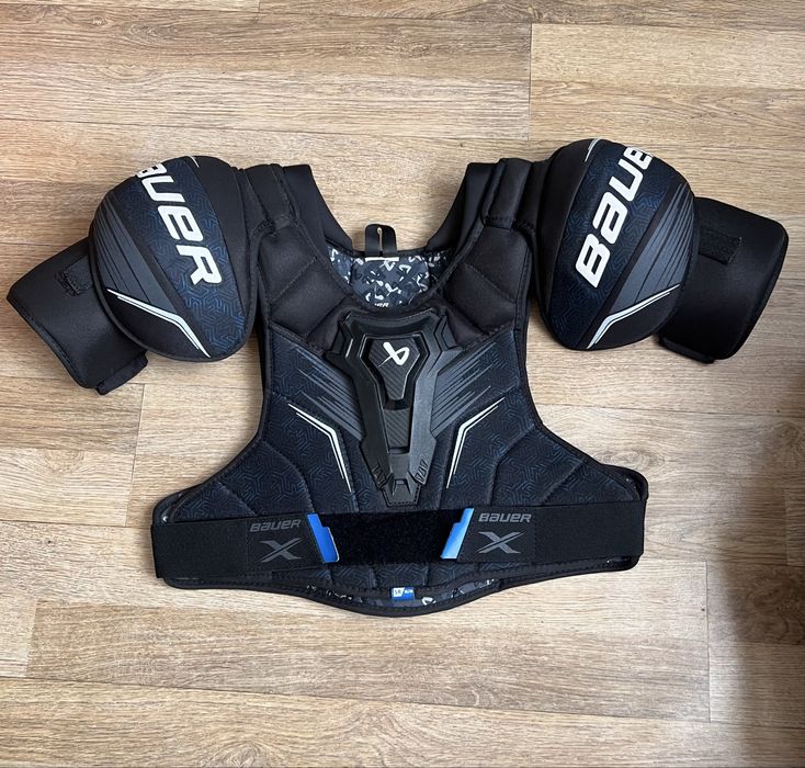 Форма хоккейная