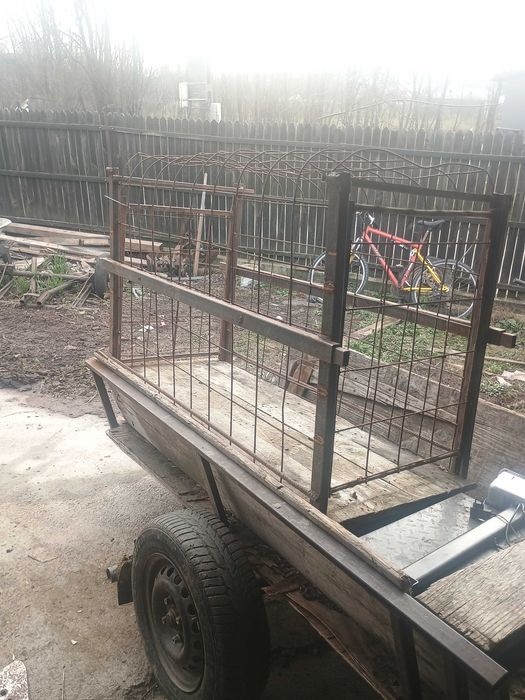 Vând cușcă pentru transportat porci și alte animale preț 600 de lei
