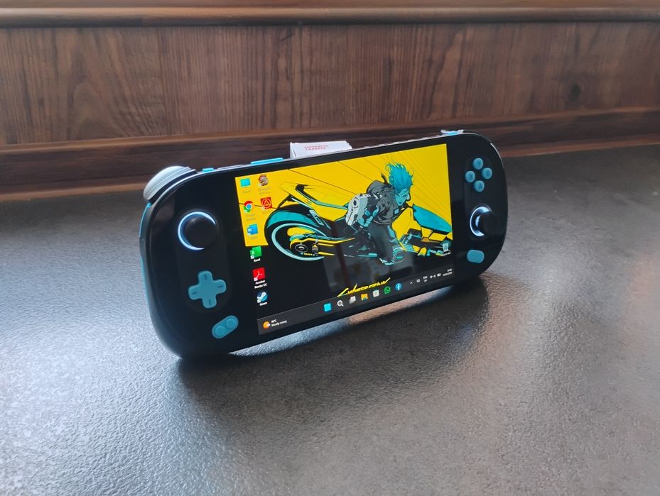 Laptop Consolă - Ayaneo 2S - Ryzen 7 - 7000serie - 2TB