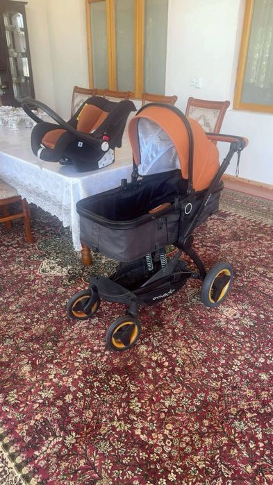 Продам коляску Seedo (Люлька + Автокресло)