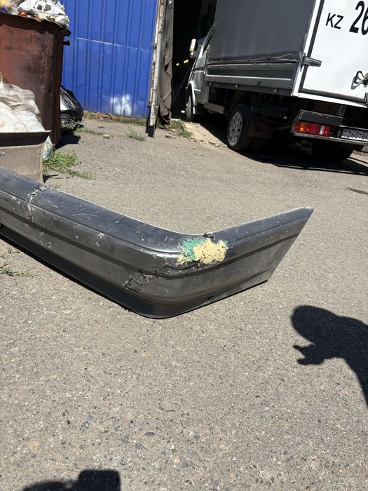 Задний бампер БМВ Е34