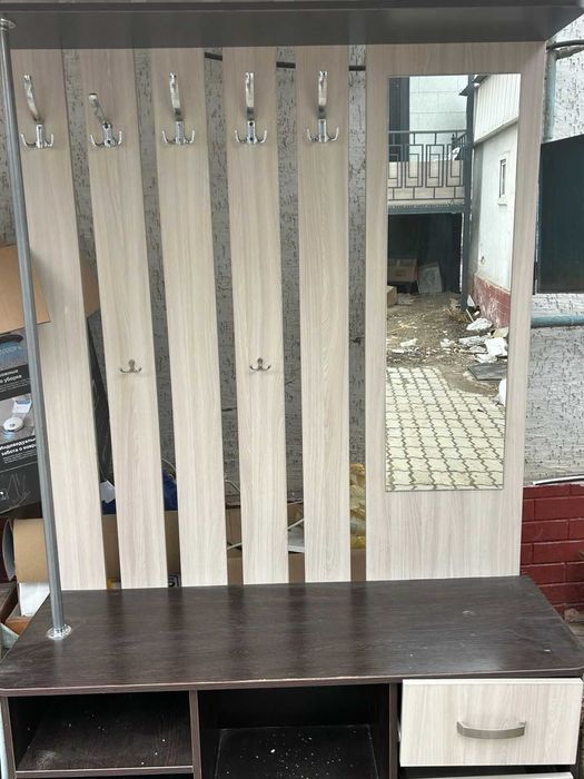 Шкаф для прихожей