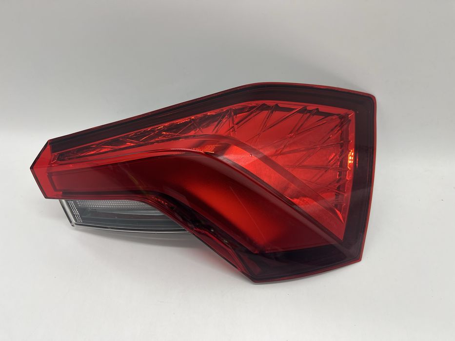 Външен десен стоп за Шкода Камик