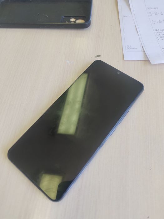 Vivo v21e смартфон