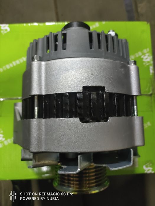 Генератор HOWO 24v