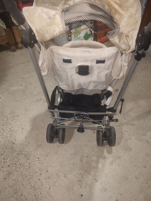 Cărucior pliabil