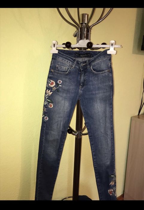 Джинсы для подростков