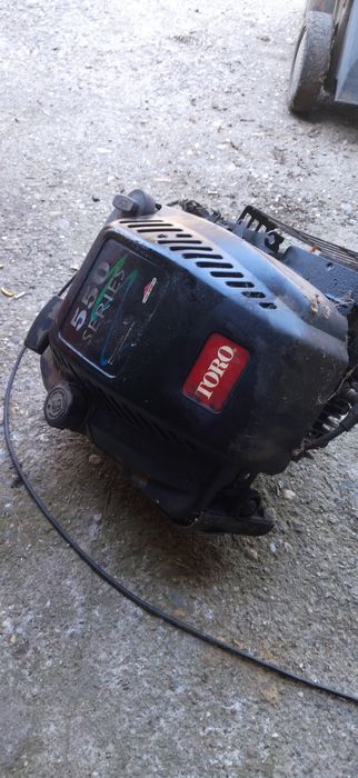Продавам бензинова самоходна косачка идвигател