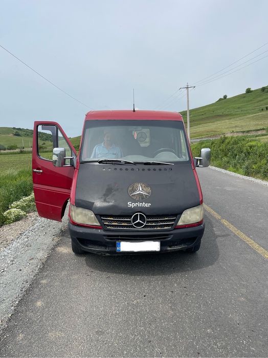 Vând Mercedes sprinter