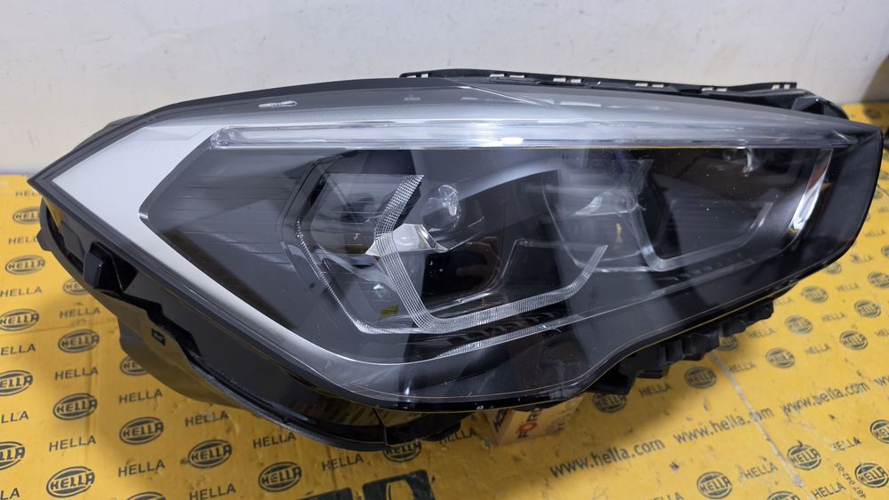 Far dreapta full led BMW X1 F48 facelift lci avariat spart 5A01178Far dreapta full led BMW X1 F48 facelift lci avariat spart 5A01178