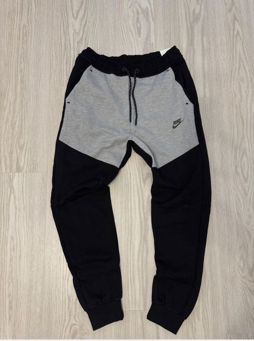 Trening Nike Tech Negru Gri - Set Complet