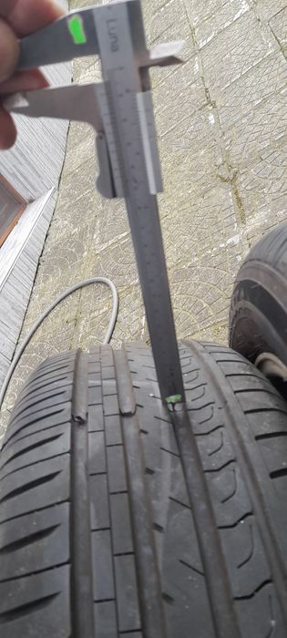 Отлични гуми 15"