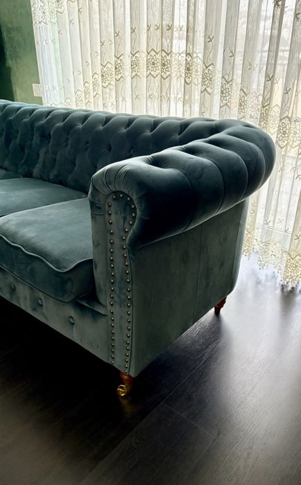 De vânzare: Canapea Chesterfield, 3 locuri