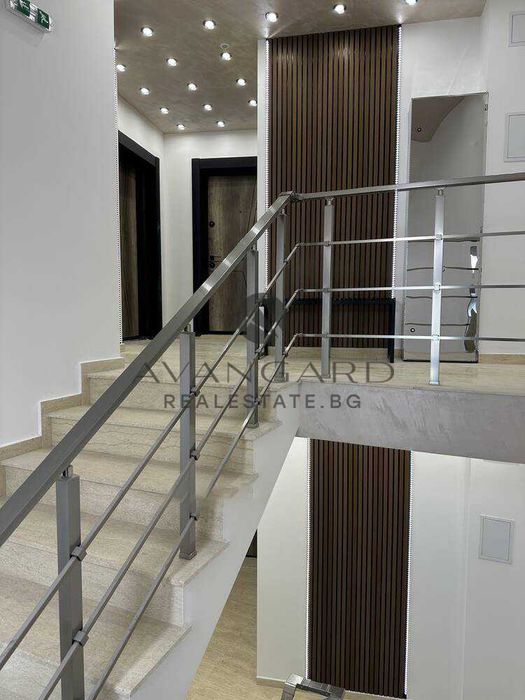 Продава се Двустаен апартамент в Пловдив, Център - 107 кв.м за 2795 €/кв.м - Снимка #14