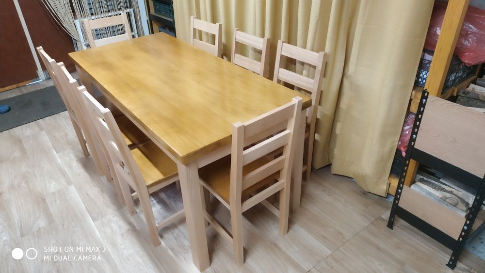 Scaune cu sezut din lemn masiv