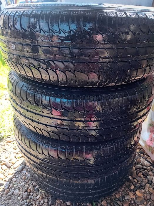 Anvelope 195/65 R15 Vara