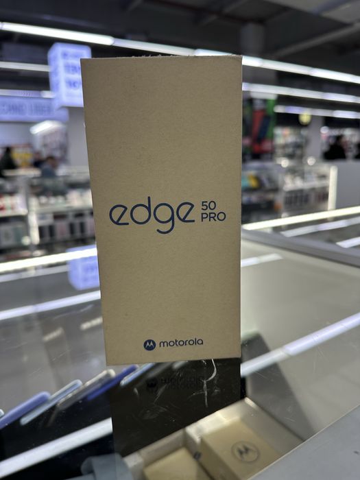 Edge 50 pro новый 12/512