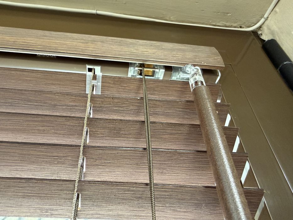 Щори дървени с дебелина на ламела  2.7 см.