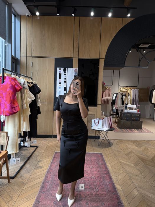 Продам дизайнерское женское платье