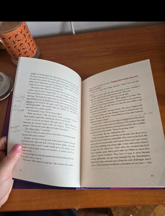 "Sunrise on the reaping "in engleză