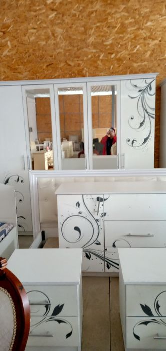 Спальня гарнитура