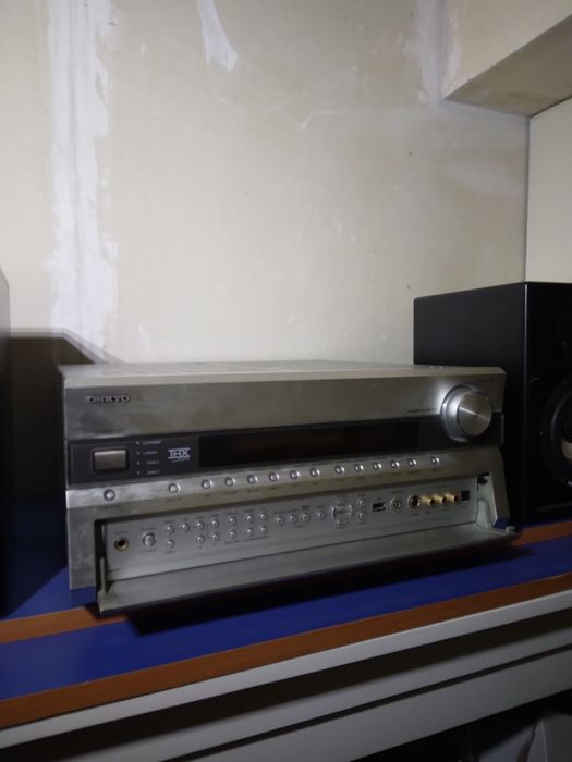 Vand statie ONKYO  TX-NR905 Defecta
