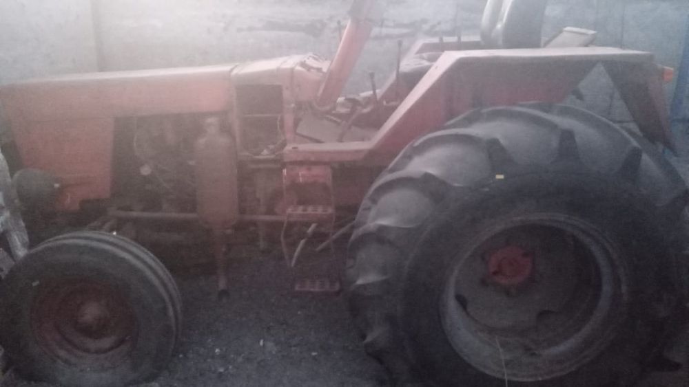 Продаётся трактор