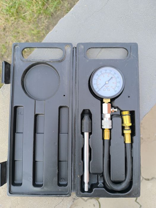 Компрессометр для бензиновых двигателей. Новый